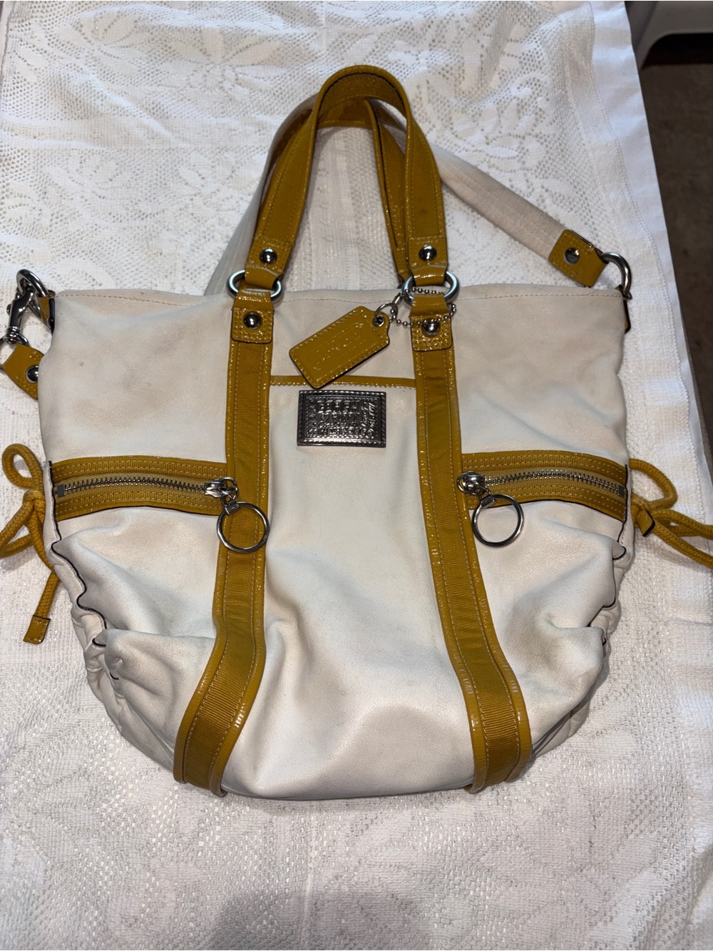 Vintage Coach Poppy Spotlight